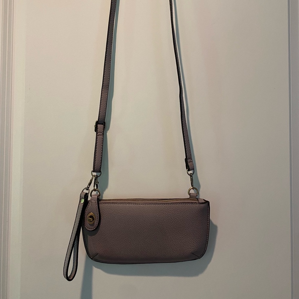 Cross Body Gray/Purple Bag can be a Clutch